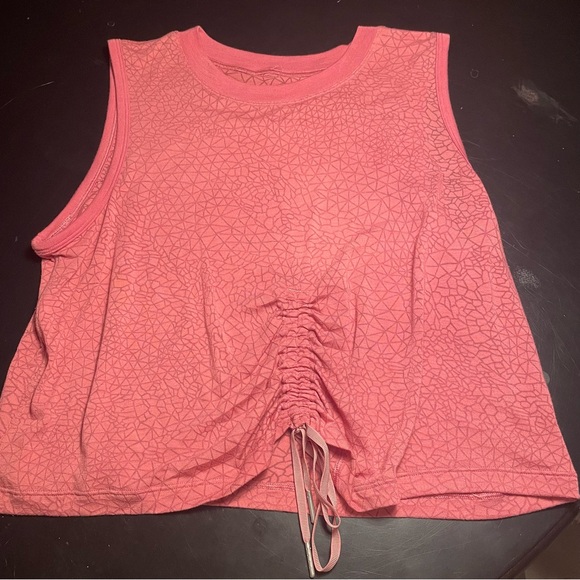 LULULEMOM TANK TOP - Picture 1 of 2